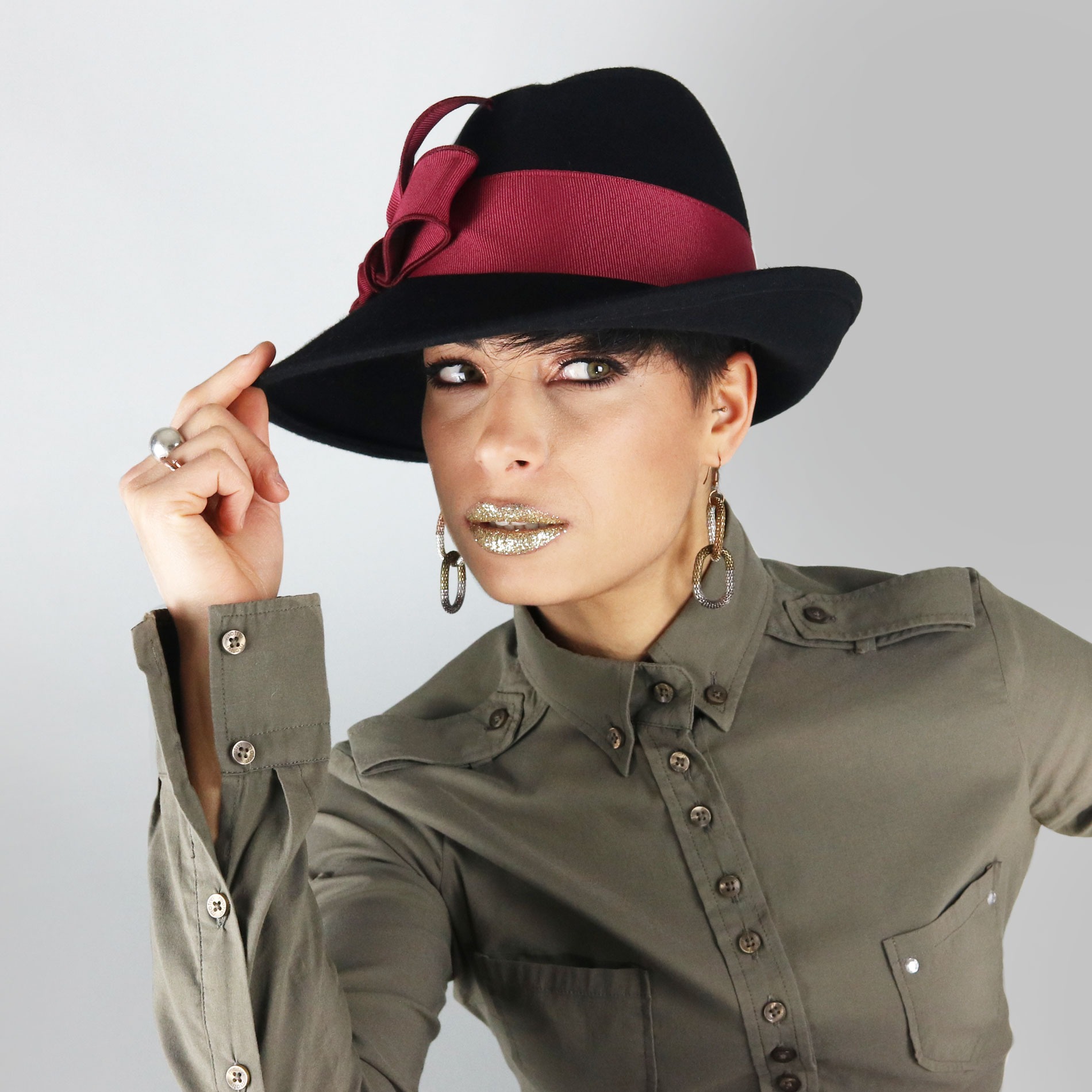Cappelli da donna: i modelli, i materiali e le occasioni perfette per  utilizzarli.