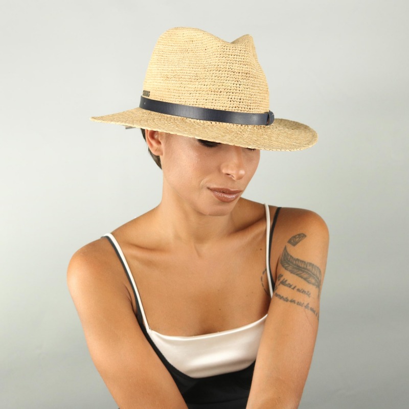 Reda, Cappello di paglia dalla forma elegante e slanciata