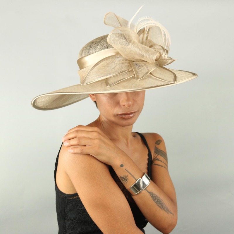 Lihri - Elegant ceremony hat | Complit