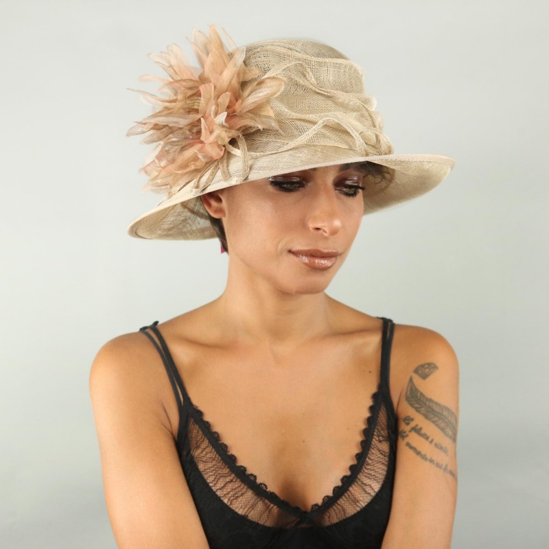 Farija - Ceremony hat | Complit