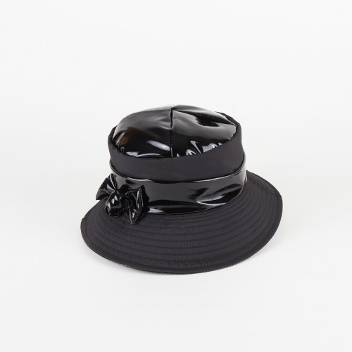 Cappello alla pescatora in vernice | Complit 2