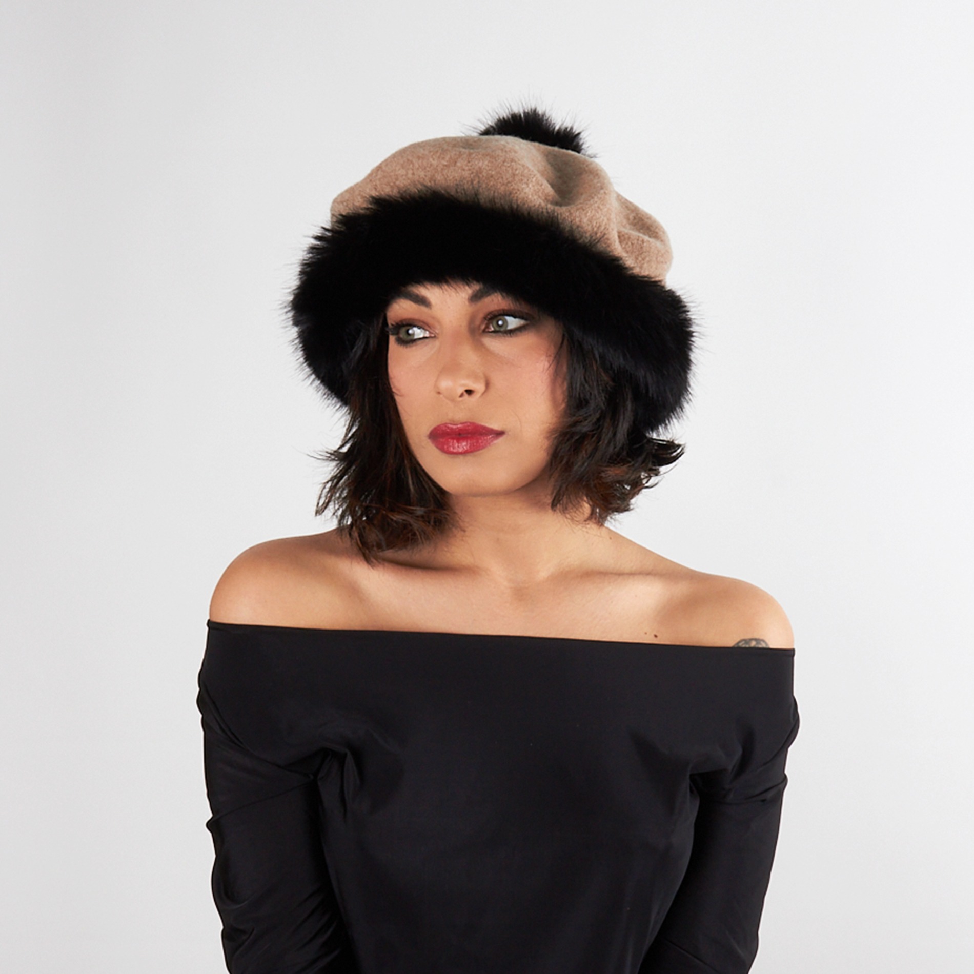 Basco In Lana E Poliestere Per Donna – Vintage, Caldo Ed Elegante