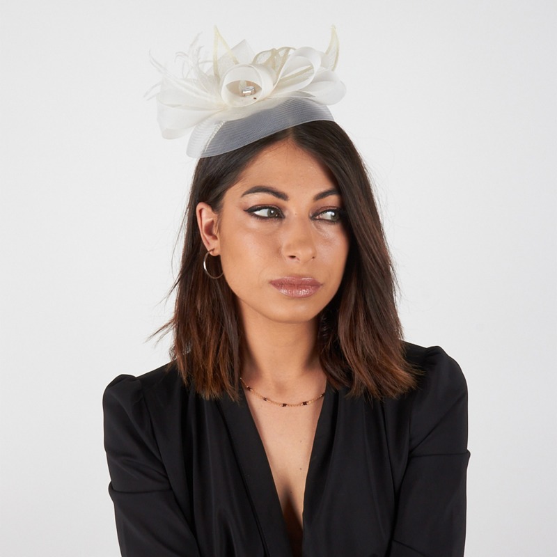 Fascinator con veletta elegante | Complit
