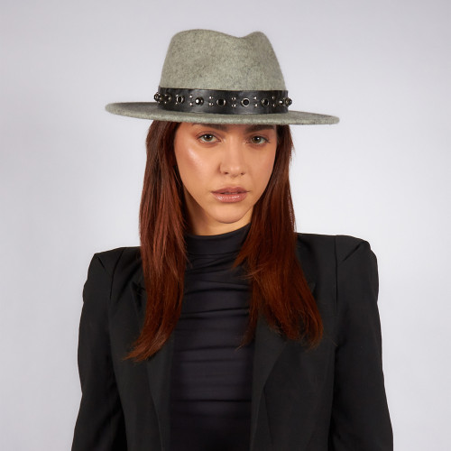 Cappello Fedora donna in feltro di lana con borchie
