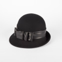Cappello donna invernale con falda asimmetrica
