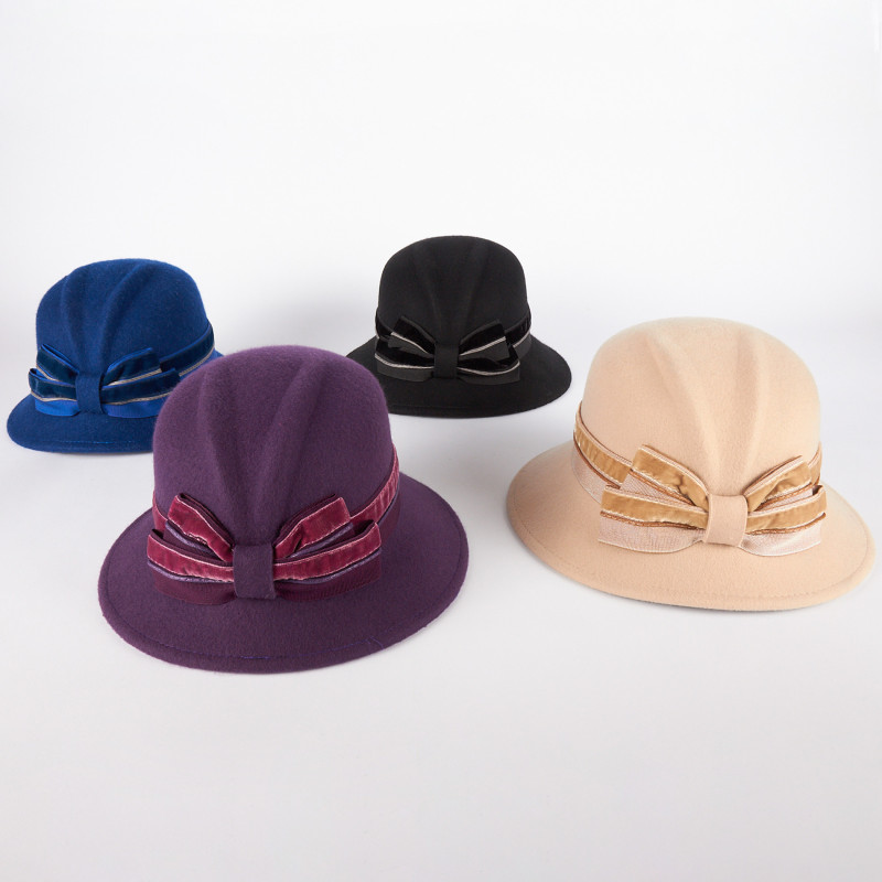 Cappello donna invernale con nastro in velluto | Complit