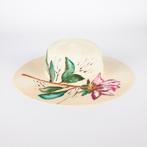 Ceremonial hat with floral decoration | Complit 2