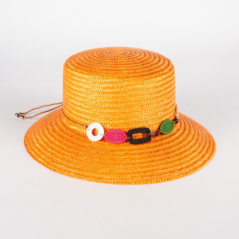 Women's straw hat with colorful charms | Complit