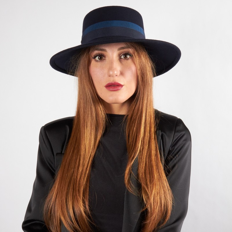 Cappello da donna invernale con doppio nastro