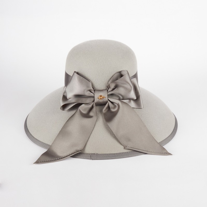 Cappello da donna invernale con maxi fiocco