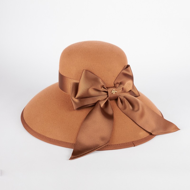 Cappello da donna invernale con maxi fiocco