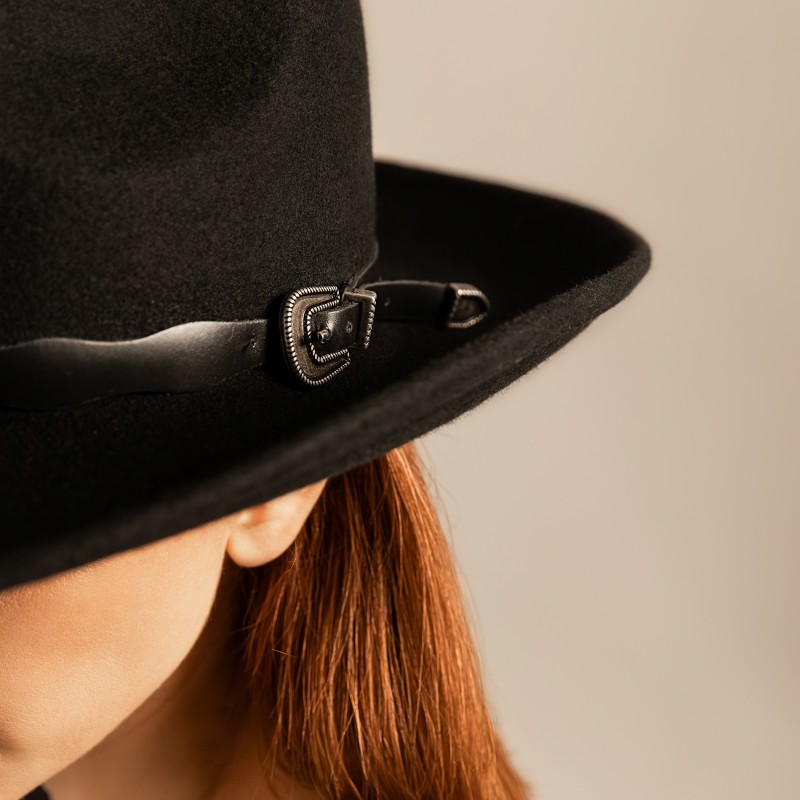 Women’s Cowboy Hat with Western Buckle | Complit
