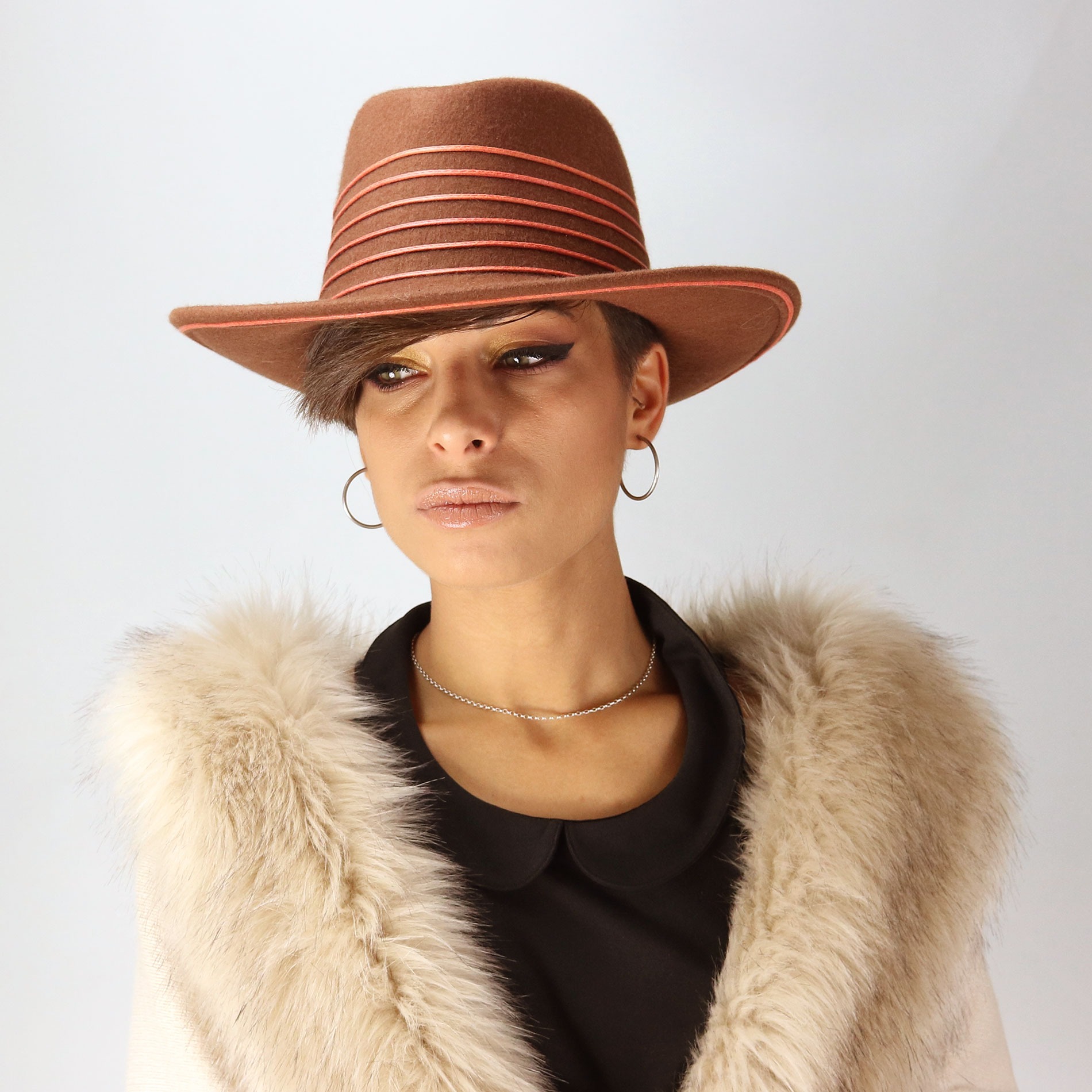 Cappello lobbia da donna Complit