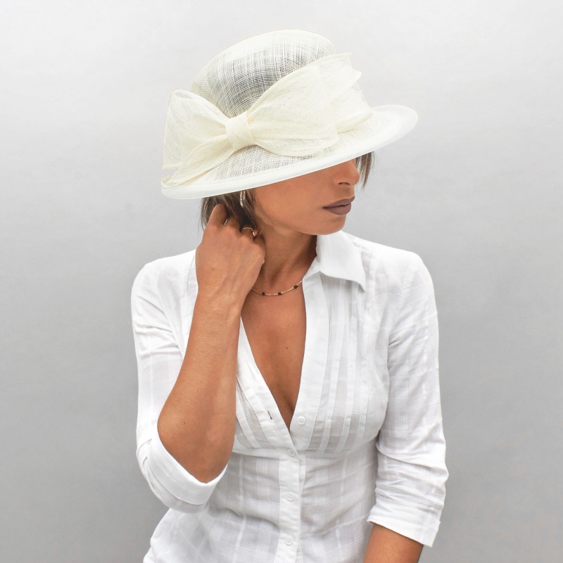 Narrow brimmed Wedding hat Melantha | Complit