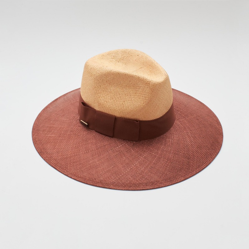 Wide brimmed Karonda