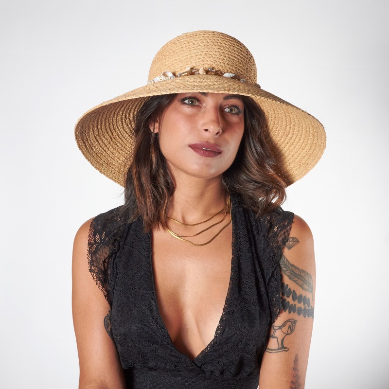 Cappello estivo in rafia con conchiglie | Complit